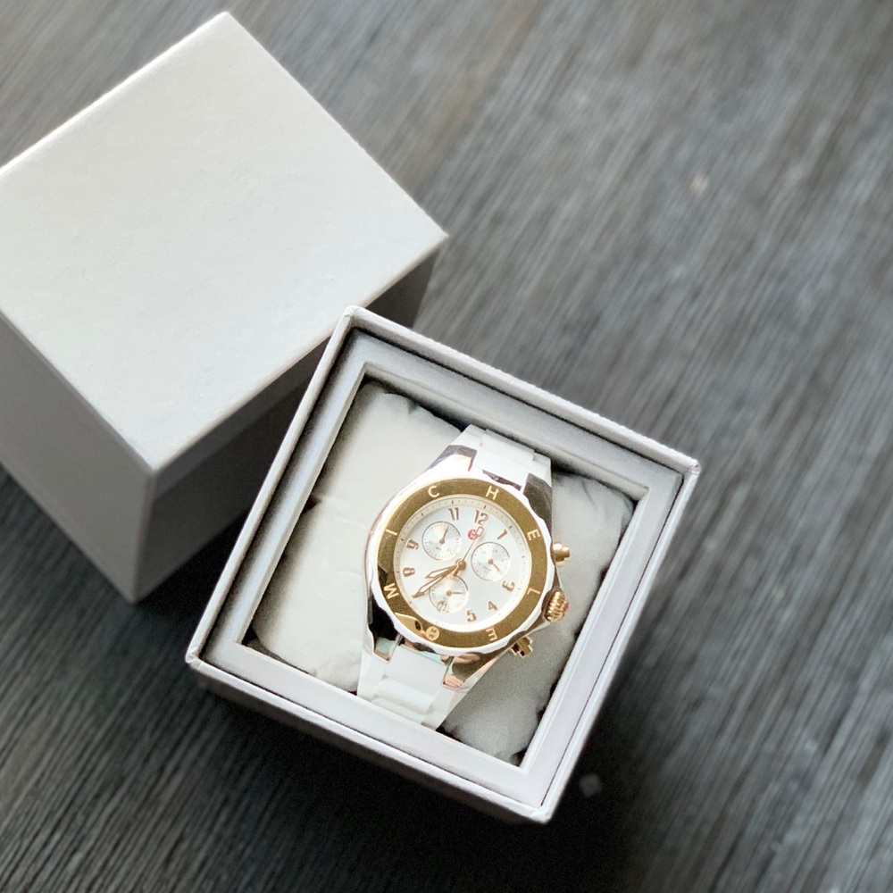 MICHELE
Tahitian Jelly Bean Silver Dial Ladies W